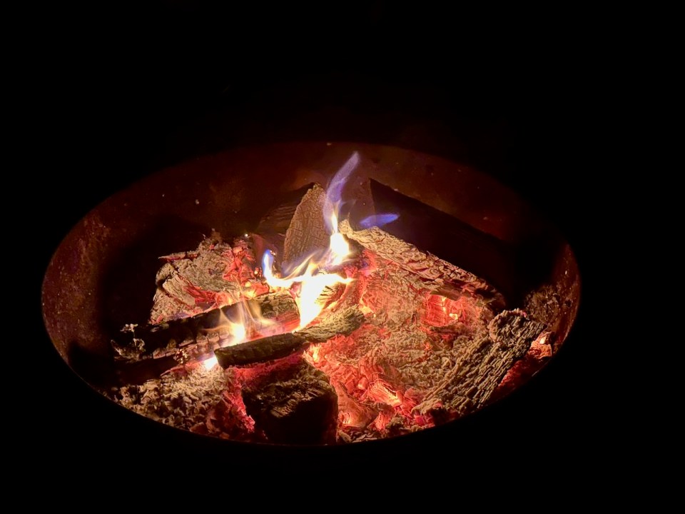 Fire pit to sit around